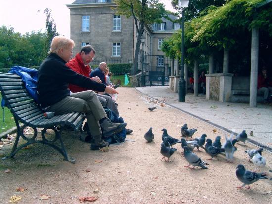 EXCURSION À PARIS