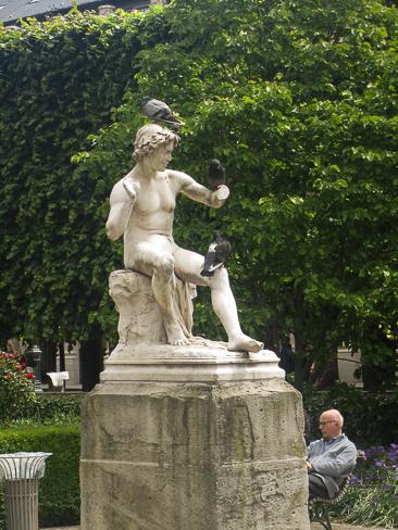 Statue perchoir